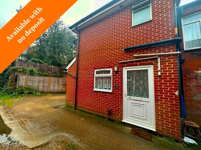 1 Bedroom End Of Terrace House To Rent In Manor Farm Road, Southampton, SO18