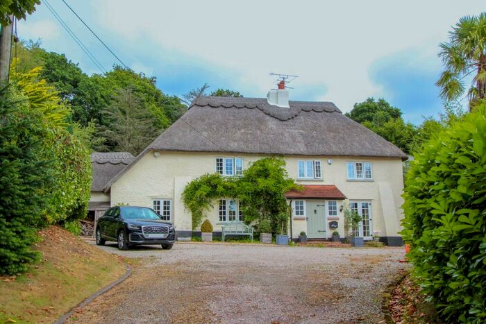 4 Bedroom Detached House For Sale In West Hill Road, West Hill, EX11