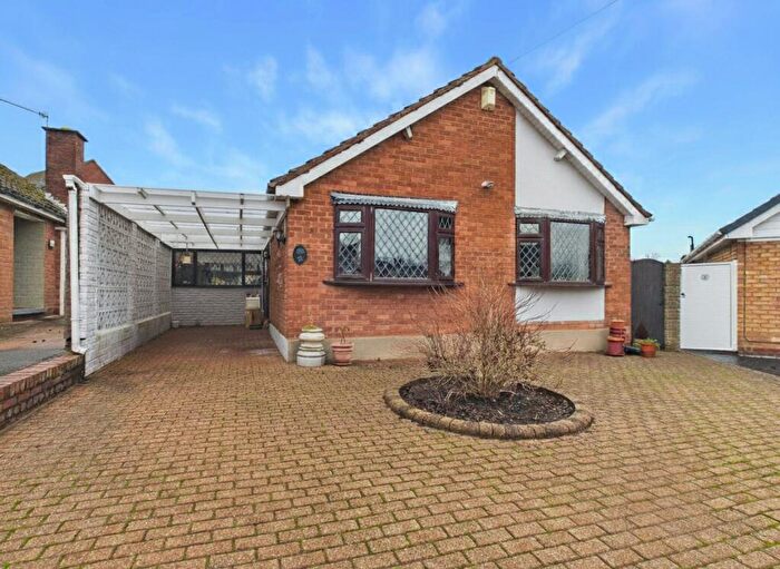 3 Bedroom Detached Bungalow For Sale In Highcliffe Road, Two Gates, Tamworth, B77