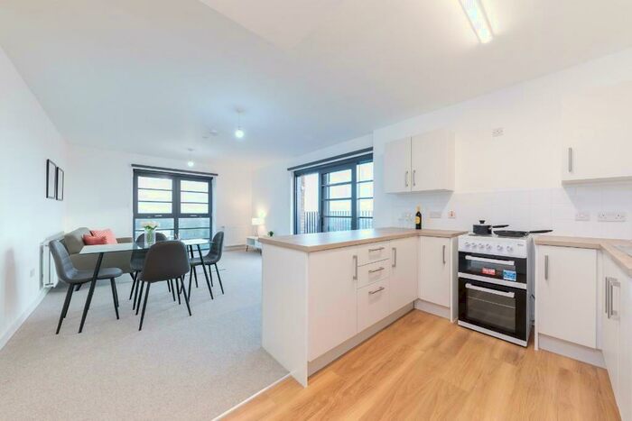 1 Bedroom Flat To Rent In South Way, Wembley, Middlesex, HA9