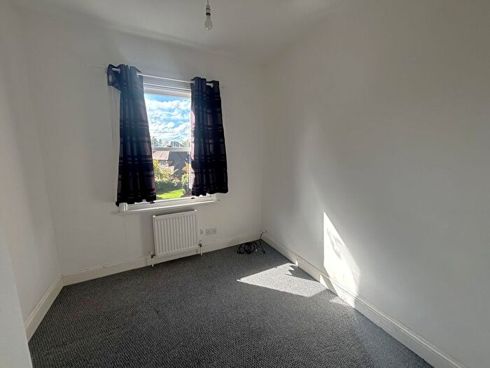 3 Bedroom Terraced House For Sale In High Street, Twyford, Reading, Berkshire, RG10