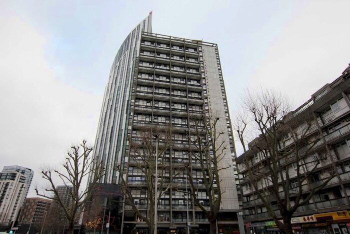 2 Bedroom Flat To Rent In Elephant &amp; Castle, London SE1