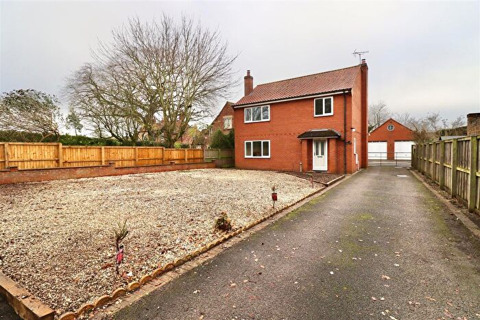 3 Bedroom Property To Rent In Pear Tree Close, Wilberfoss, York, YO41