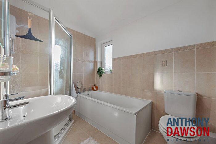 4 Bedroom Semi-Detached House For Sale In Andelen Close, Hapton, BB11