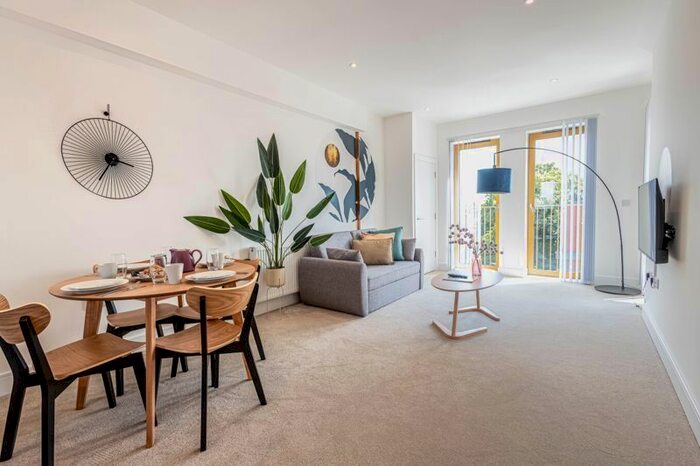 1 Bedroom Flat To Rent In London Road, Mitcham, CR4