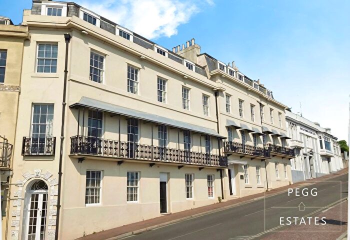 2 Bedroom Flat For Sale In Royal Marina Court, Beacon Terrace, Torquay, TQ1