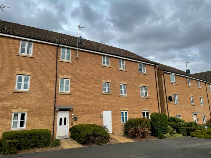 2 Bedroom Apartment To Rent In Hargate Way, Hampton Hargate, Peterborough, PE7