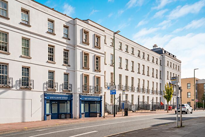 2 Bedroom Flat For Sale In Prince Regent Mews, Cheltenham, GL52
