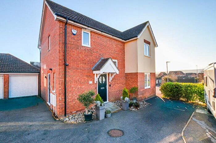 4 Bedroom Detached House For Sale In Pride View, BN24