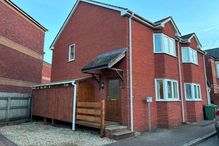 2 Bedroom Property To Rent In Chamberlain Road, Exeter, EX2