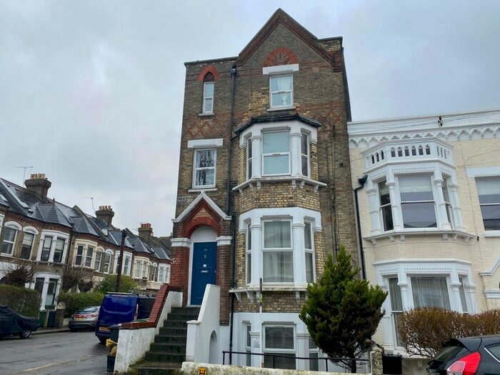 1 Bedroom Flat To Rent In Medora Road, London, SW2