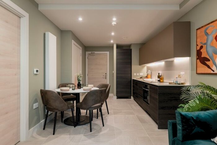 1 Bedroom Flat To Rent In New York Square, Quarry Hill Leeds, LS2