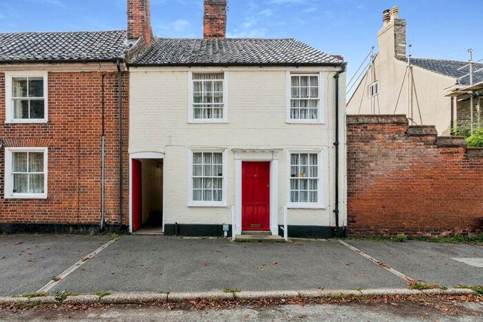 4 Bedroom End Of Terrace House For Sale In Upper Olland Street, Bungay, NR35