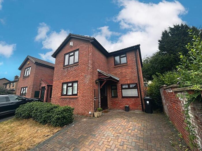 3 Bedroom House To Rent In Dorcas Avenue, Stoke Gifford, Bristol, BS34