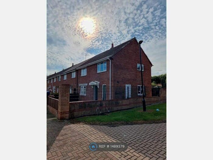 3 Bedroom Terraced House To Rent In Chesters Avenue, Newcastle Upon Tyne, NE12