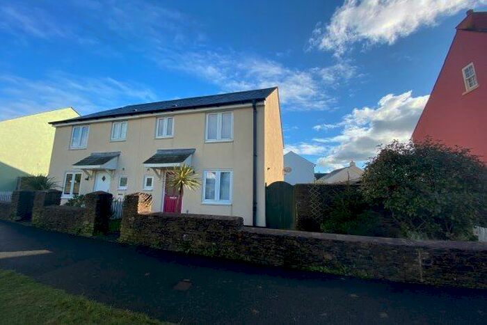 3 Bedroom End Of Terrace House To Rent In Staddiscombe Road, Plymouth, PL9