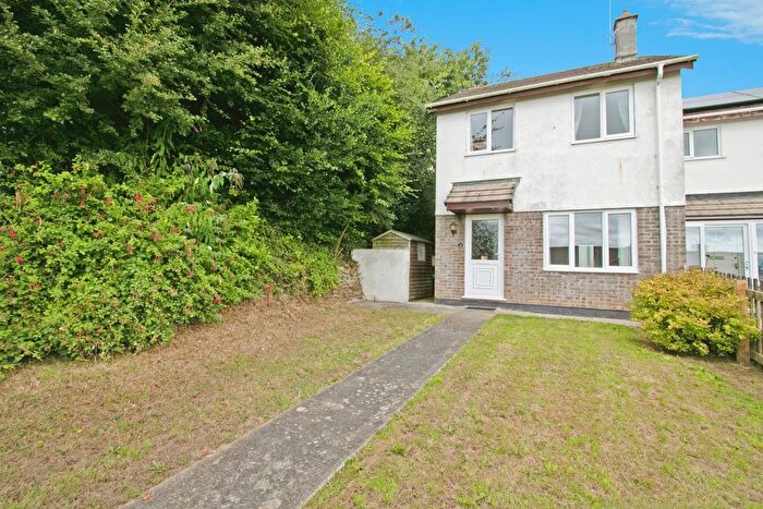 3 Bedroom End Of Terrace House For Sale In Greenbank Close, Grampound Road, Truro, Cornwall, TR2