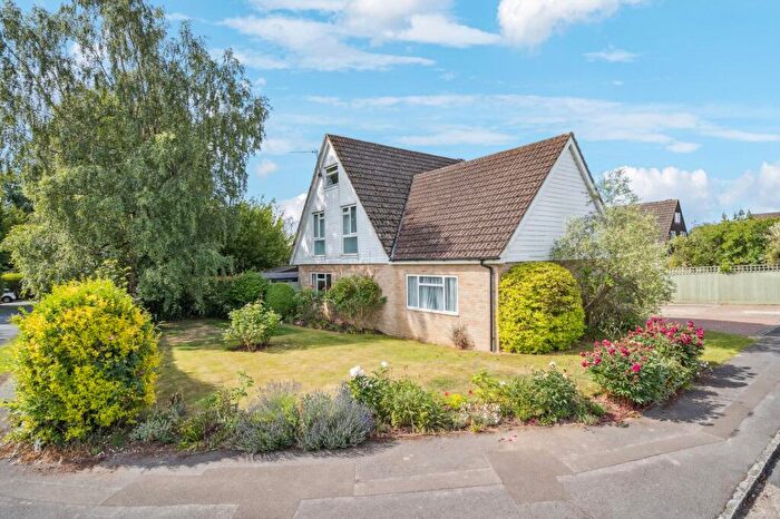5 Bedroom Detached House For Sale In Bealings End, Beaconsfield, HP9