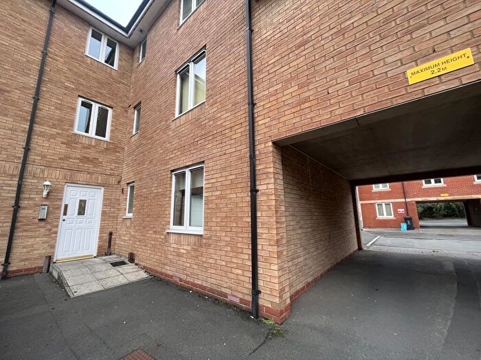 2 Bedroom Flat To Rent In Padstow Road, Churchward Park, SN2