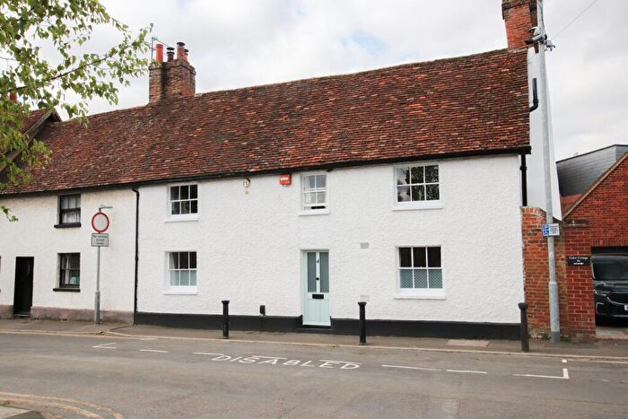 2 Bedroom Cottage For Sale In Milton Road, Wokingham, RG40