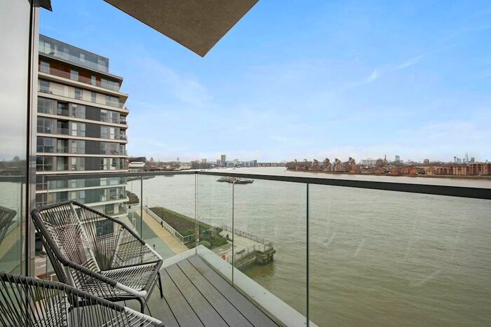 3 Bedroom Flat To Rent In Flat, Atlantic Point, Harrison Walk, London, SE10