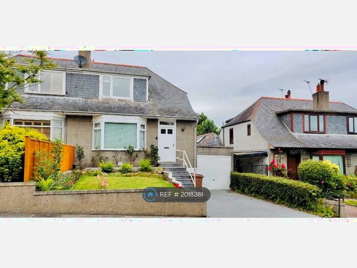 3 Bedroom Semi-Detached House To Rent In Broomhill Avenue, Aberdeen, AB10