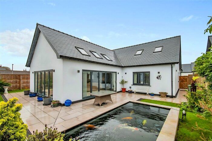 3 Bedroom Detached House To Rent In Pludds Meadow, Carmarthen, SA33