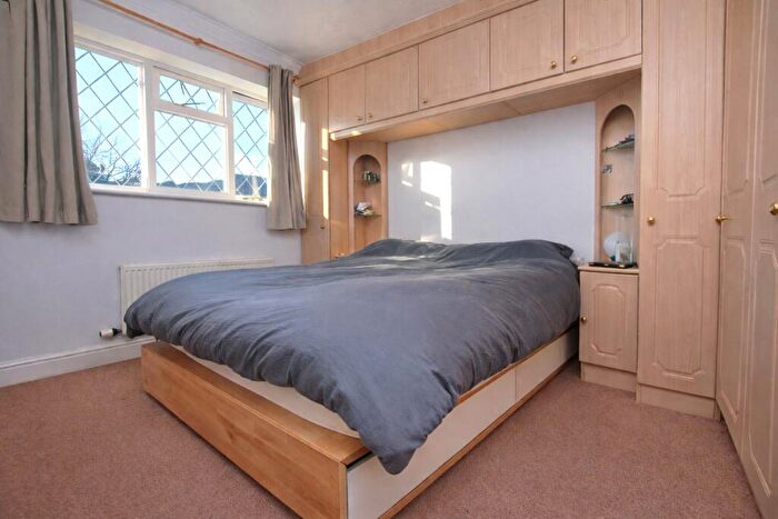 1 Bedroom House Of Multiple Occupation To Rent In Fairborne Way, Guildford, Surrey, GU2