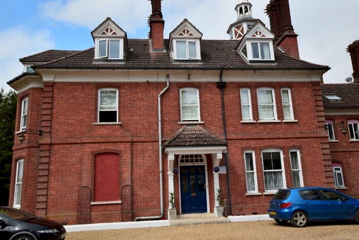 2 Bedroom Apartment To Rent In Lodge Road, IP26