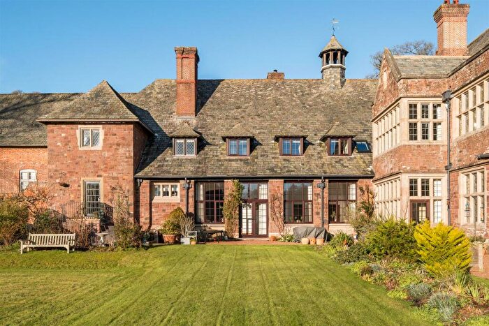 4 Bedroom Terraced House For Sale In Creedy Park, Crediton, EX17