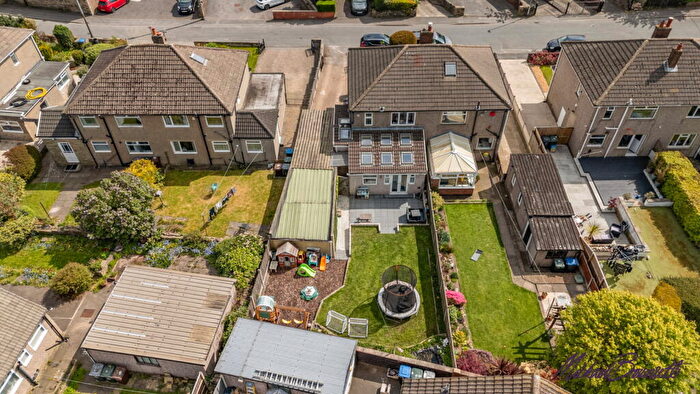3 Bedroom Semi-Detached House For Sale In High Fernley Road, Wyke, Bradford, BD12