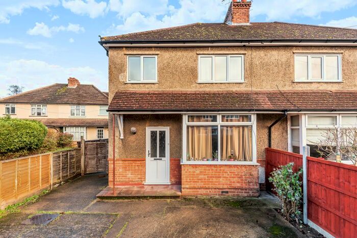 5 Bedroom Semi-Detached House To Rent In Martin Road, Guildford GU2