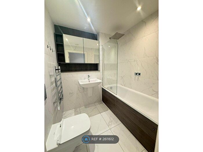 1 Bedroom Flat To Rent In Owen Street, Manchester, M15