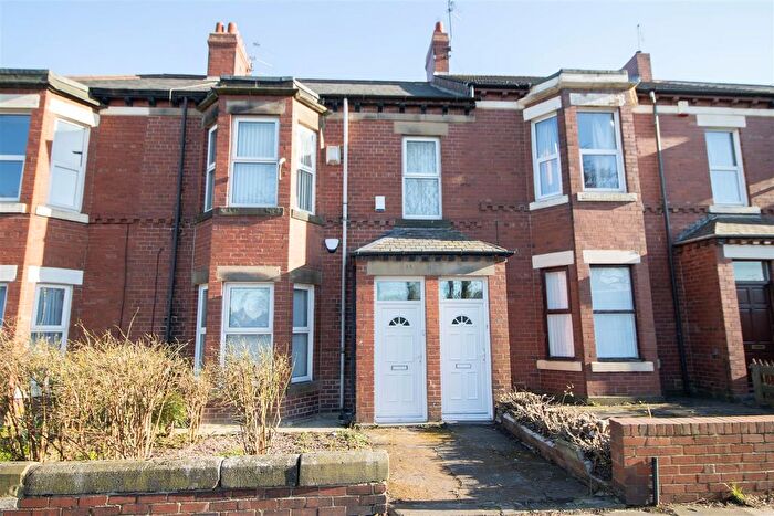 2 Bedroom Flat To Rent In Salters Road, Gosforth, Newcastle Upon Tyne, NE3