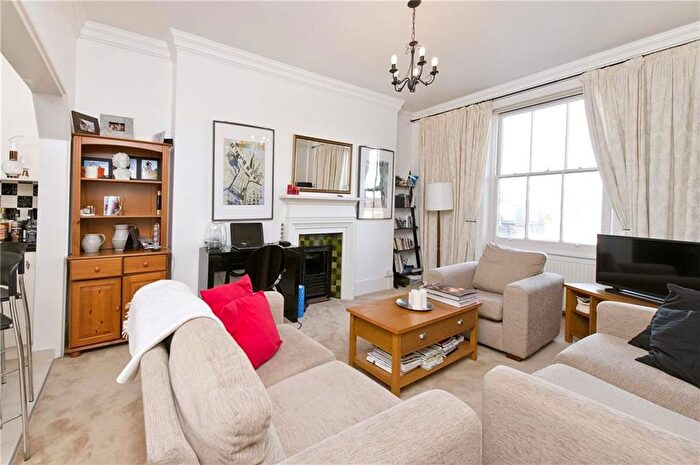 2 Bedroom Flat To Rent In Draycott Place, Chelsea, SW3