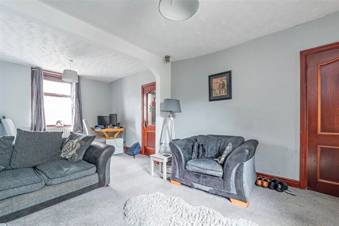 2 Bedroom End Terrace House For Sale In Victoria Road, Walton-Le-Dale, Preston, PR5