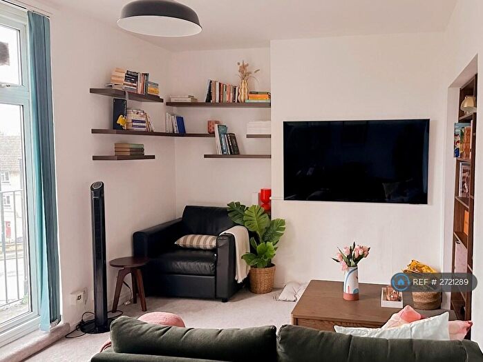 3 Bedroom Maisonette To Rent In Jevons House, London, NW8