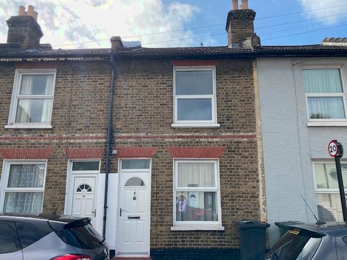 2 Bedroom Terraced House To Rent In Salisbury Road, South Norwood, SE25