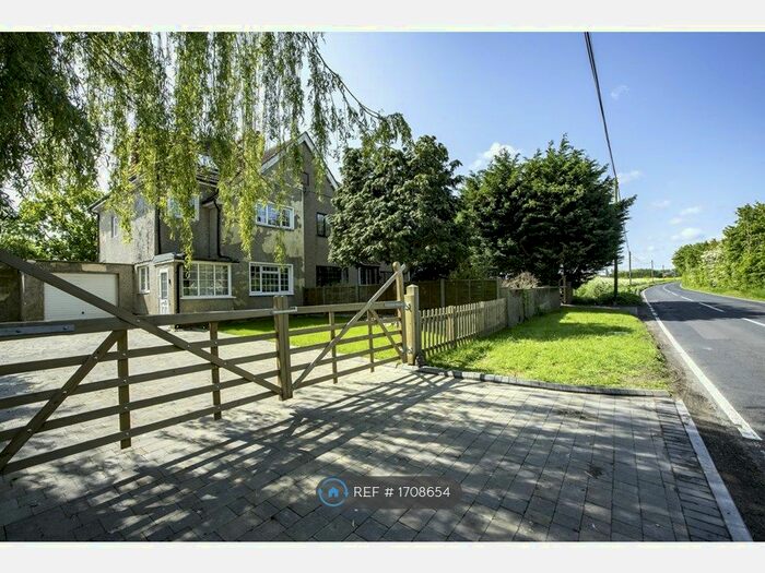 4 Bedroom Semi-Detached House To Rent In Homelea Cottage, St. Mary Hoo, Rochester, ME3