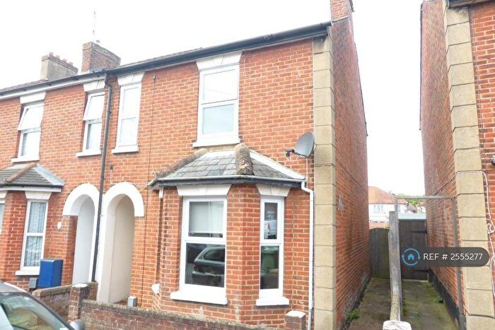 3 Bedroom Semi-Detached House To Rent In Coleman Road, Aldershot, GU12