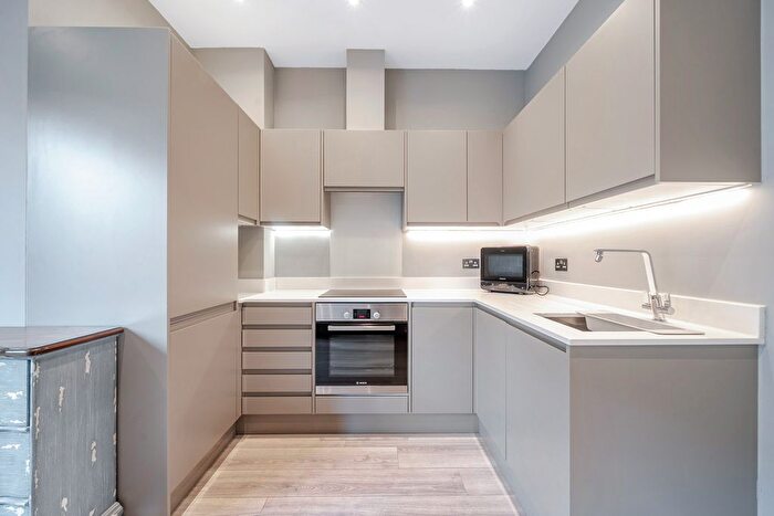 1 Bedroom Flat To Rent In Roxborough Avenue, Harrow, HA1