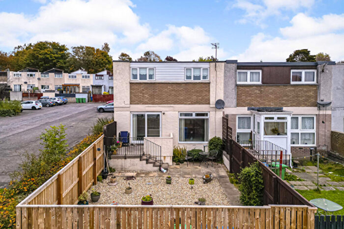 2 Bedroom End Of Terrace House For Sale In Dunbeath Drive, Glenrothes, KY7