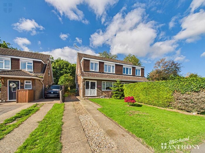 3 Bedroom Semi-detached House For Sale In Overstrand, Aston Clinton, Aylesbury, Buckinghamshire, HP22