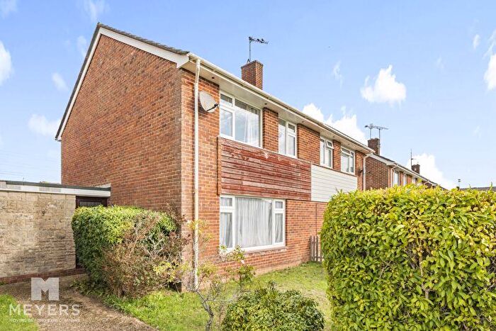 3 Bedroom Semi-Detached House For Sale In Stour Drive, Wareham, BH20