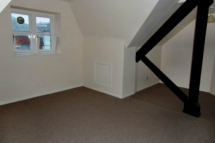 1 Bedroom Apartment To Rent In Launceston, Cornwall, PL15