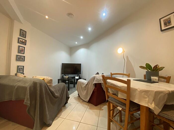 2 Bedroom Flat To Rent In Miskin Street, Cathays, CF24