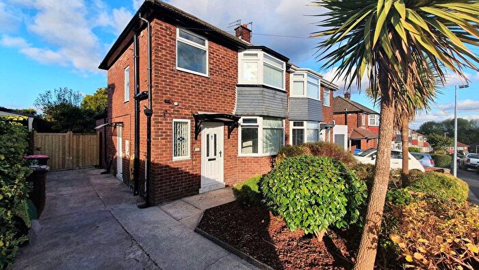 3 Bedroom Semi-Detached House To Rent In Broomhall Lane, Salford, M27