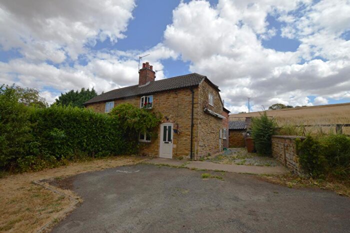 2 Bedroom Cottage To Rent In Main Street, Knipton, NG32