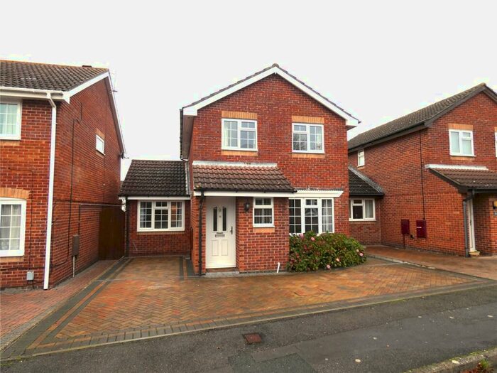 3 Bedroom Detached House To Rent In Briarwood Close, Fareham, Hampshire, PO16