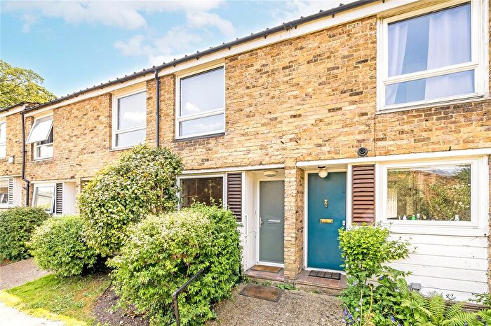 2 Bedroom Terraced House To Rent In Rangers Square, Greenwich, SE10